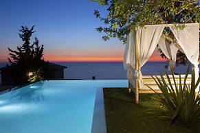 Villa Theoni