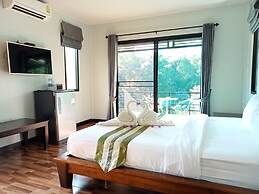 Sangkla Resort
