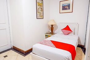 Collection O 1452 Hotel Utari