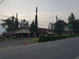 Hotel Cisarua Indah