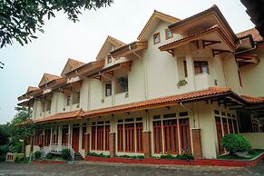 Ahadiat Hotel & Bungalow