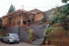 Ahadiat Hotel & Bungalow