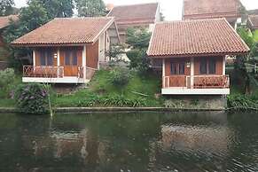 Ahadiat Hotel & Bungalow