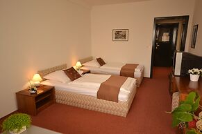 A-Austerlitz Hotel