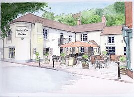 White Hart Cafe Bar & Bistro