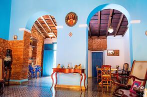 Casa Blue Media Luna