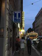 Oscar Rooms