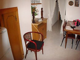 Apto económico Llança Centro - 109