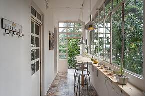 Lomas French Balcony