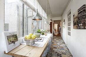 Lomas French Balcony
