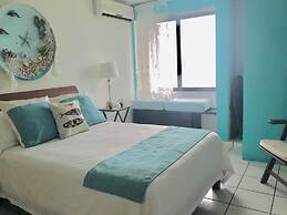 Flamingo Beach Plus
