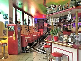 Hotel Route 84