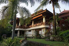 Gunung Paradis Retreat
