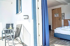Sunny Hotel