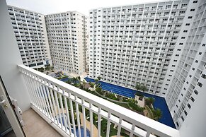 USP Suites at Shore Residences