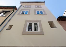 Oporto Street Aldas