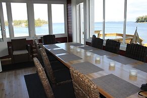 Rantakari Cottage