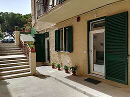 Guest House B & B Via Marina