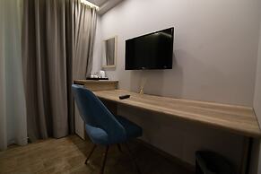 Aianteion Bay Luxury Hotel & Suites