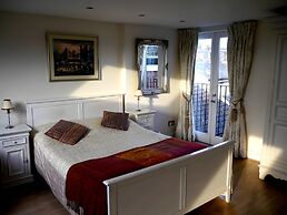 Goodenough Guesthouse