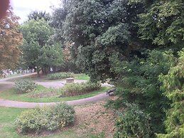 Goodenough Guesthouse