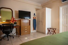 Grand Coastal Hotel