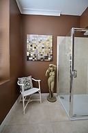 Snooze Rooms