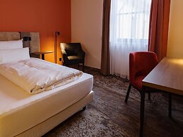 Atomis Hotel Munich Airport by Mercure