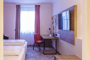 Atomis Hotel Munich Airport by Mercure