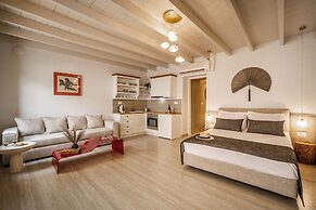 Lithinon Luxury Suites