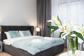 Noble Apartments