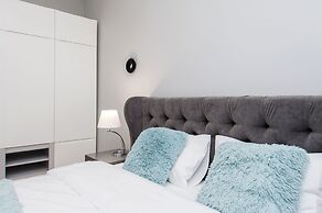 Noble Apartments