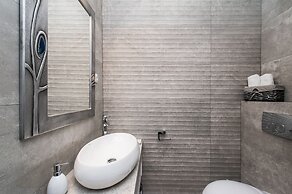 Noble Apartments