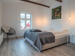 Við Lónið guesthouse