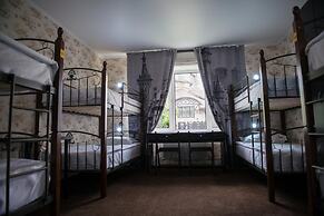 Hostel Green City