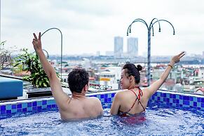 Shining Central Hotel & Spa