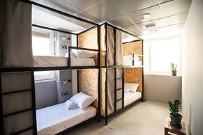 Bedway Athens Hostel