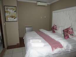 Nkanhe Lodge