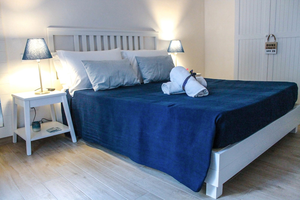 Almyra Suites