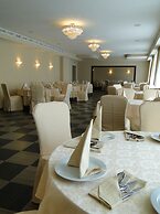 Brigantine Hotel