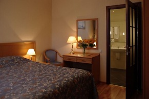 Brigantine Hotel