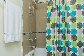 Oakland CE by Pro Homes Jamaica