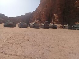 Rum Bedouin Classic Camp