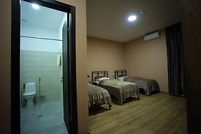 Hotel Aguna