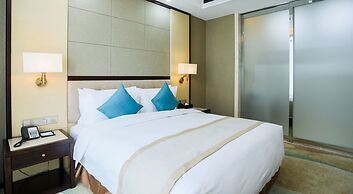 Hundred Hotel
