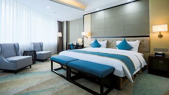 Hundred Hotel