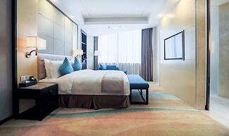Hundred Hotel