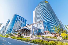 Hundred Hotel
