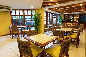 The Manor Hotel