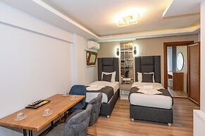 T-Square Residence